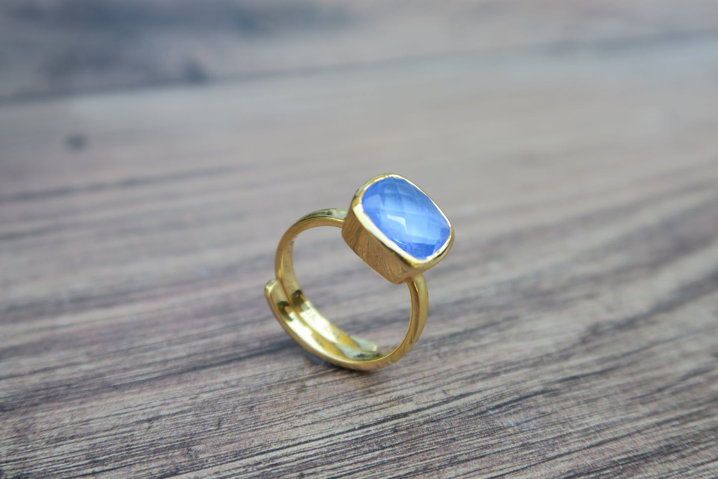 Iolite Gold Ring